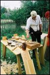 Kim Wich-Glasen präsentiert spätmittelalterliches Holzhandwerk