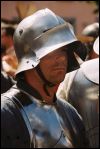 Sptmittelalterlicher Soldat mit Schaller und Brustharnisch vor Soest