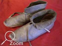 Schuhrekonstruktion nach einem Fund aus Schleswig